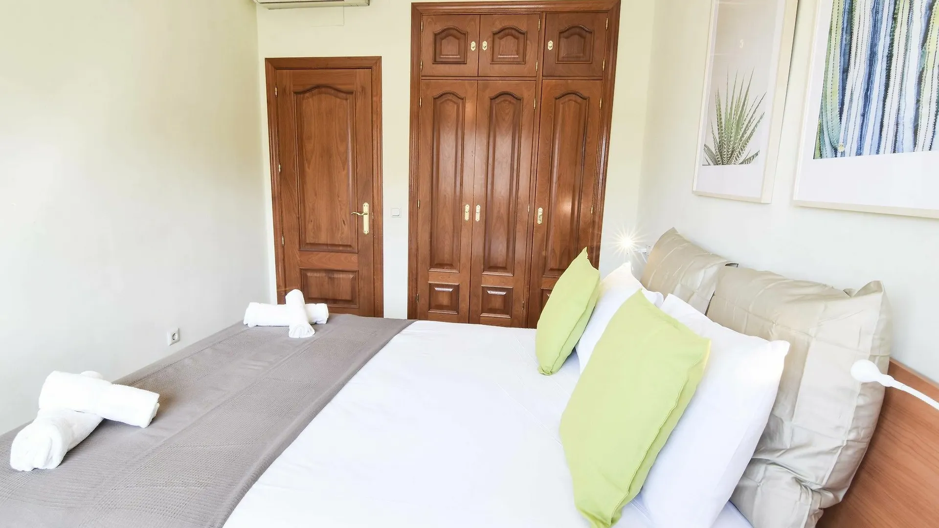 Apartment Letmalaga Suites Aurora